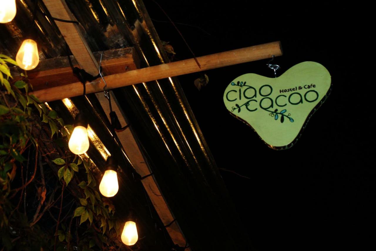 Ciao Cacao Hostel & Vegan Cafe Flores Luaran gambar
